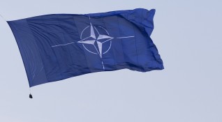 НАТО отново опроверга обвиненията на президента на Беларус че войски