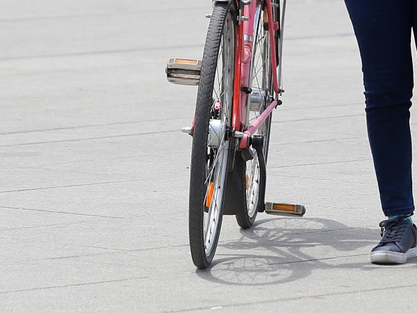 14-годишен велосипедист пострада при пътен инцидент в Бургас, съобщават от