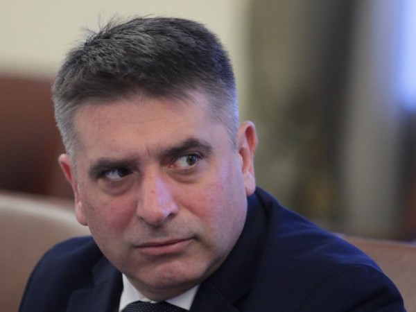 Коалиционният партньор на ГЕРБ - ВМРО, се въздържа от коментар