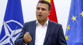 Парламентът на Северна Македония одобри късно в неделя новото коалиционно