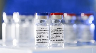 Надпреварата за ваксината срещу коронавируса може да бъде сравнена само