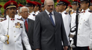 Беларуският президент Александър Лукашенко обеща да отвърне на налагането на