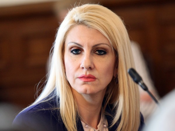 Заместник-министър Десислава Ахладова ще замени Данаил Кирилов на поста министър