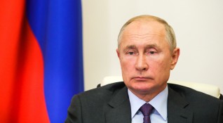 Руският президент Владимир Путин отмени традиционната си годишна пряка линия
