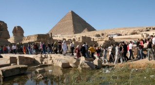 Едно от най зашеметяващите открития в египтологията Великата пирамида в