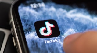 Решението е взето от неделя приложенията TikTok и WeChat