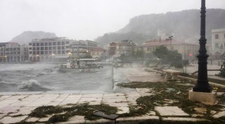 Спасители откриха третата жертва на бурята Янос В района на