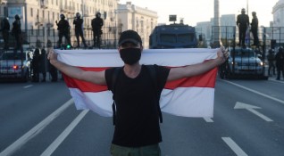 Беларуски правозащитници съобщават за задържани 132 участници в протестни акции