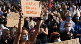 Протести в Берлин призовават държавите от Европейския съюз да допуснат