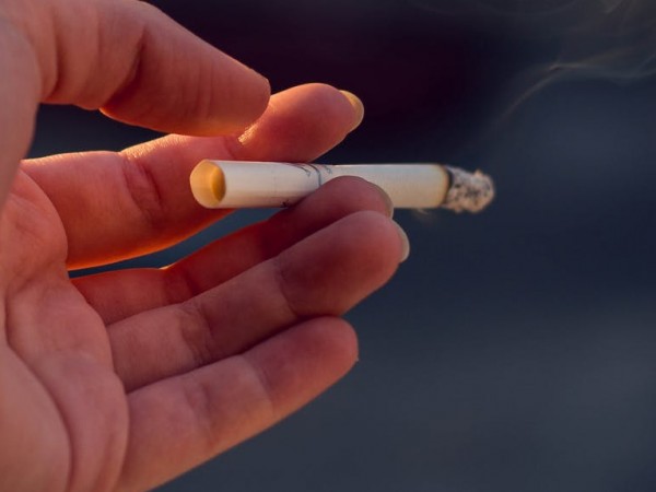 Национално представително проучване сочи, че близо половината от пушачите в