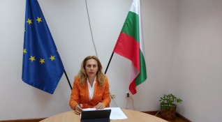 Вицепремиерът и министърът на туризма Марияна Николова благодари на българите