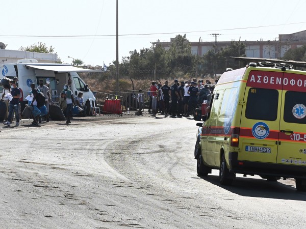 Гръцките власти регистрираха първия смъртен случай от COVID-19 в мигрантски