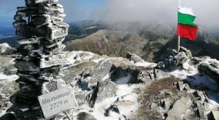 Снимка Станислав Кръстев Meteo BalkansТази сутрин връх Мальовица в Рила побеля