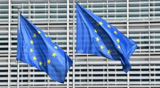 Очаква се днес Европейската комисия да представи докладите за върховенството