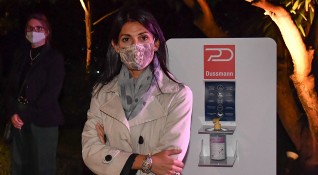Италианските власти въведоха задължително носене на маска и на открито