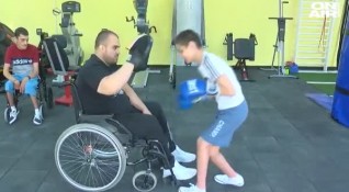 Първата в България спортна зала за деца с увреждания се
