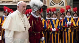 Папа Франциск тази събота тръгва на първото си пътуване след