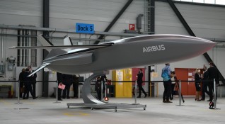 Airbus е под натиск да изпълни плана си за съкращаване