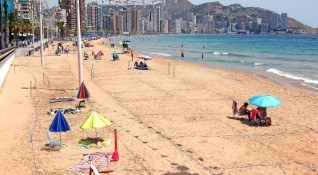 Испанският туризъм преживя най тежкото лято в историята си заради удара
