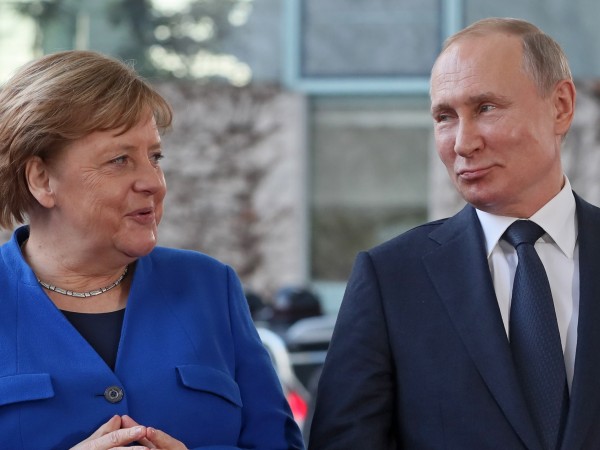 Ангела Меркел и нейните европейски съюзници се готвят да си