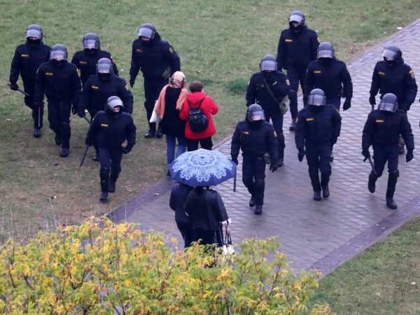 Задържаните след вчерашните протести в Беларус надхвърлиха 500 души, съобщава