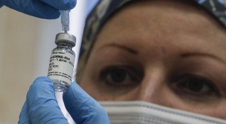 Руските здравни власти одобриха за обществено ползване ваксина за Covid 19