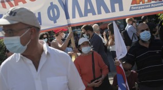 Държавните служители в Гърция обявиха че излизат на стачка Хора