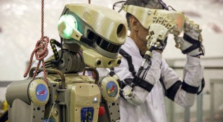 Руският робот Фьодор разкри в Twitter че има ниско мнение