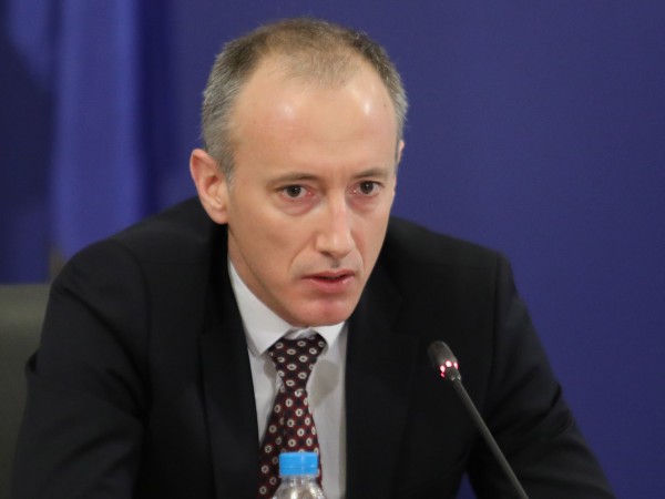 Министърът на образованието Красимир Вълчев призова технологиите да се въвеждат