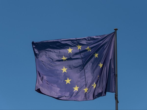 Европейската комисия изрази очакване България да прекрати прилагането на схемата