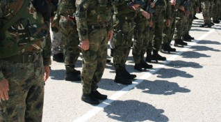 България постига за тази година разходи за отбрана 1 93 от