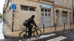 Броят на потвърдените случаи на коронавирус във Франция надхвърли 1
