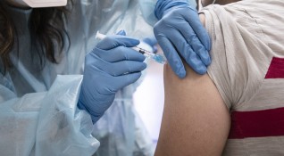 Оксфордската ваксина срещу COVID 19 ще е в България около Нова