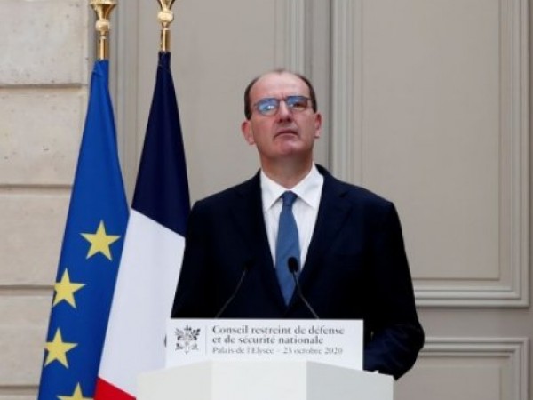Премиерът на Франция Жан Кастекс обяви, че се въвеждат наказания