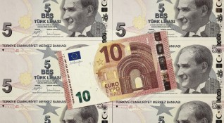 Турската валута падна до 8 04 за долар задминавайки предишното рекордно