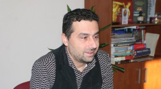 Съдружникът на частната погребална агенция Танатос Васил Стефанов Самарски е
