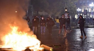 В Италия снощи имаше протести срещу новите ограничения въведени от