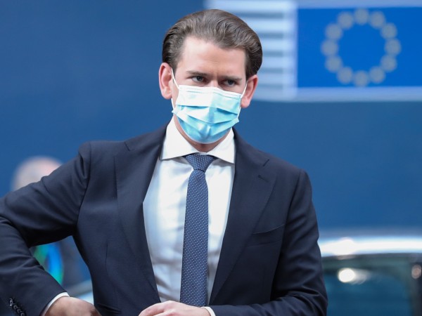 Австрийският канцлер Себастиан Курц допуска налагането в страната на нов