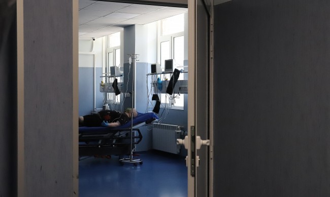 Covid отделенията в шестте болници в Благоевградска област са запълнени