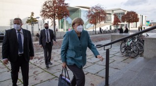 Германската канцлерка Ангела Меркел иска премиерите на провинциите да се