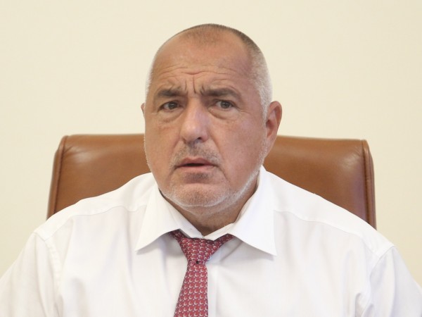 Премиерът Бойко Борисов, който е под карантина, призова всички да