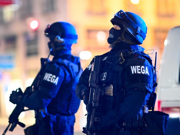 Групировката "Ислямска държава" пое отговорност за атентата във Виена, предадоха