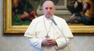 Папа Франциск отправи призив към хората да следват препоръките на