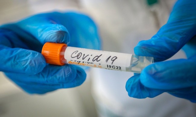 Болници искат отрицателен PCR от родилки, за да ги приемат 