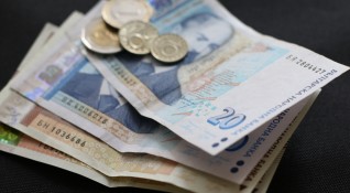 Малко над 1 4 от българите над 65 години трудно плащат