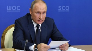 Руският президент Владимир Путин каза че всички руски ваксини срещу