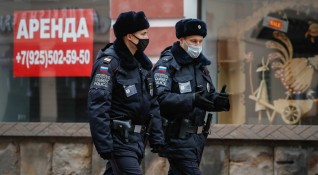 Властите в Москва обявиха че въвеждат нови ограничения срещу разпространението