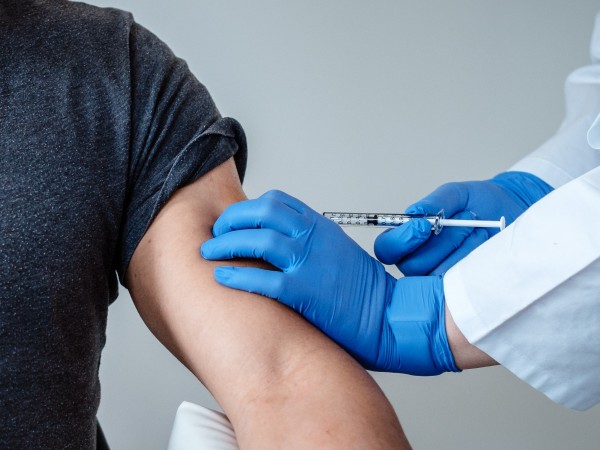 Първите изпитвания на разработена в Австралия ваксина срещу COVID-19 показват,