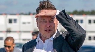 Главният изпълнителен директор на Tesla Илон Мъск вероятно е заразен
