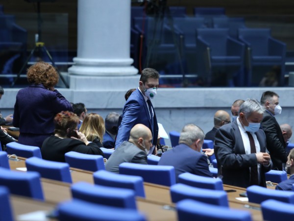 Предложението на ВМРО да се създаде нов личен документ "Карта